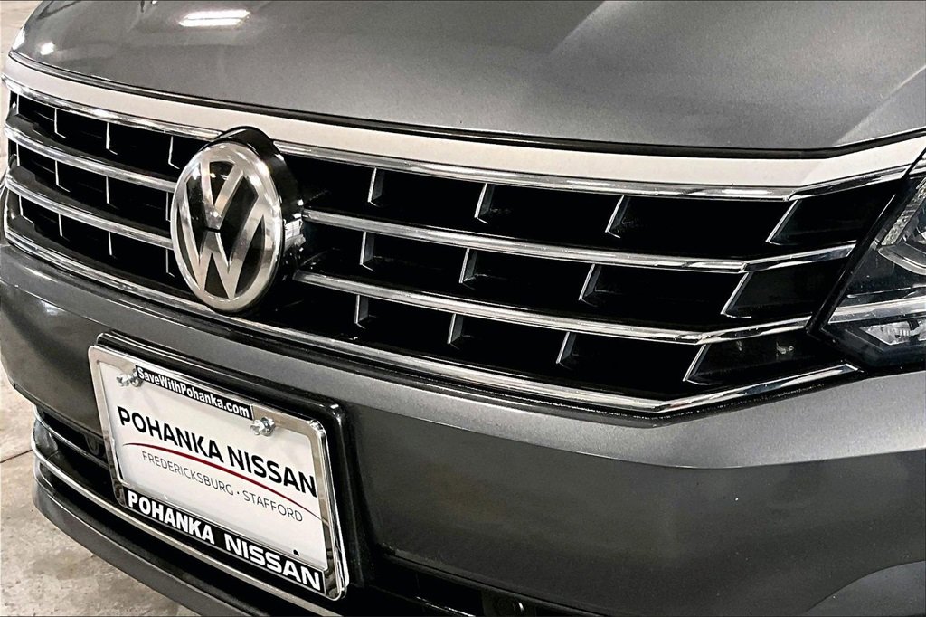 Used 2018 Volkswagen Passat 2.0T SE image 29