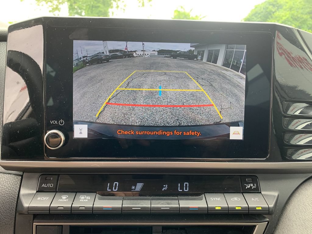 Used 2025 Toyota Camry LE w/ Convenience Package FWD image 22