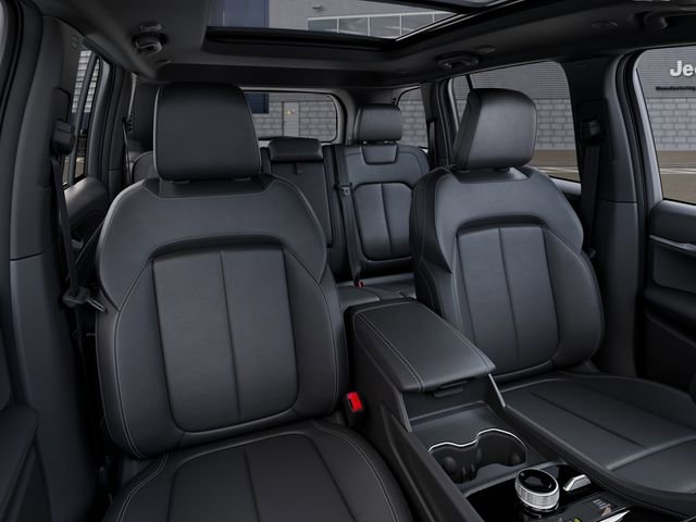 New 2026 Jeep Grand Cherokee Limited w/ Limited Altitude Package image 16