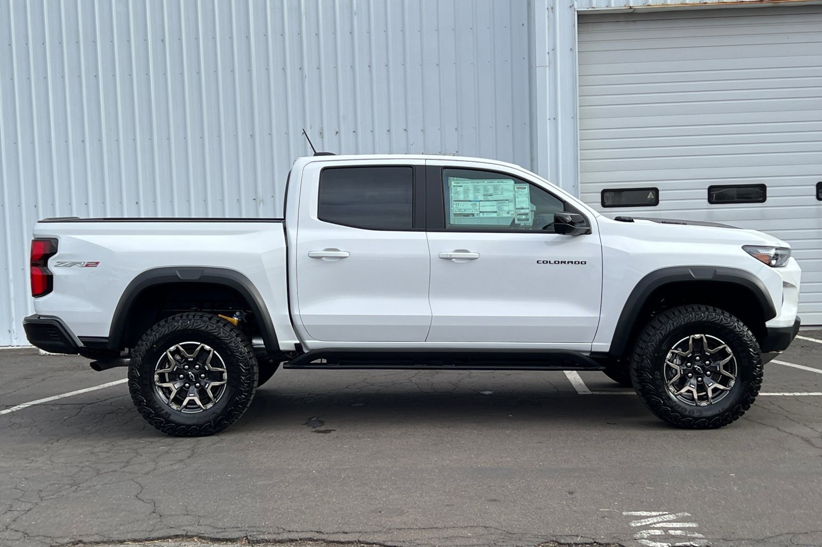 New 2025 Chevrolet Colorado ZR2 w/ Technology Package image 3