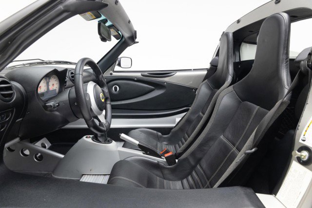 Used 2005 Lotus Elise image 16