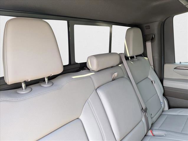 Used 2024 Chevrolet Silverado 2500 LTZ w/ LTZ Convenience Package image 26