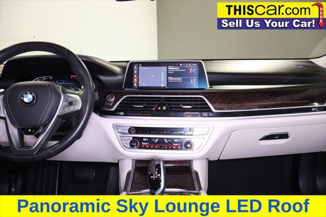 Used 2021 BMW 750i xDrive w/ Executive Package AWD/4WD image 25