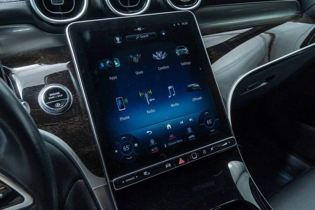 Used 2023 Mercedes-Benz GLC 300 4MATIC image 16