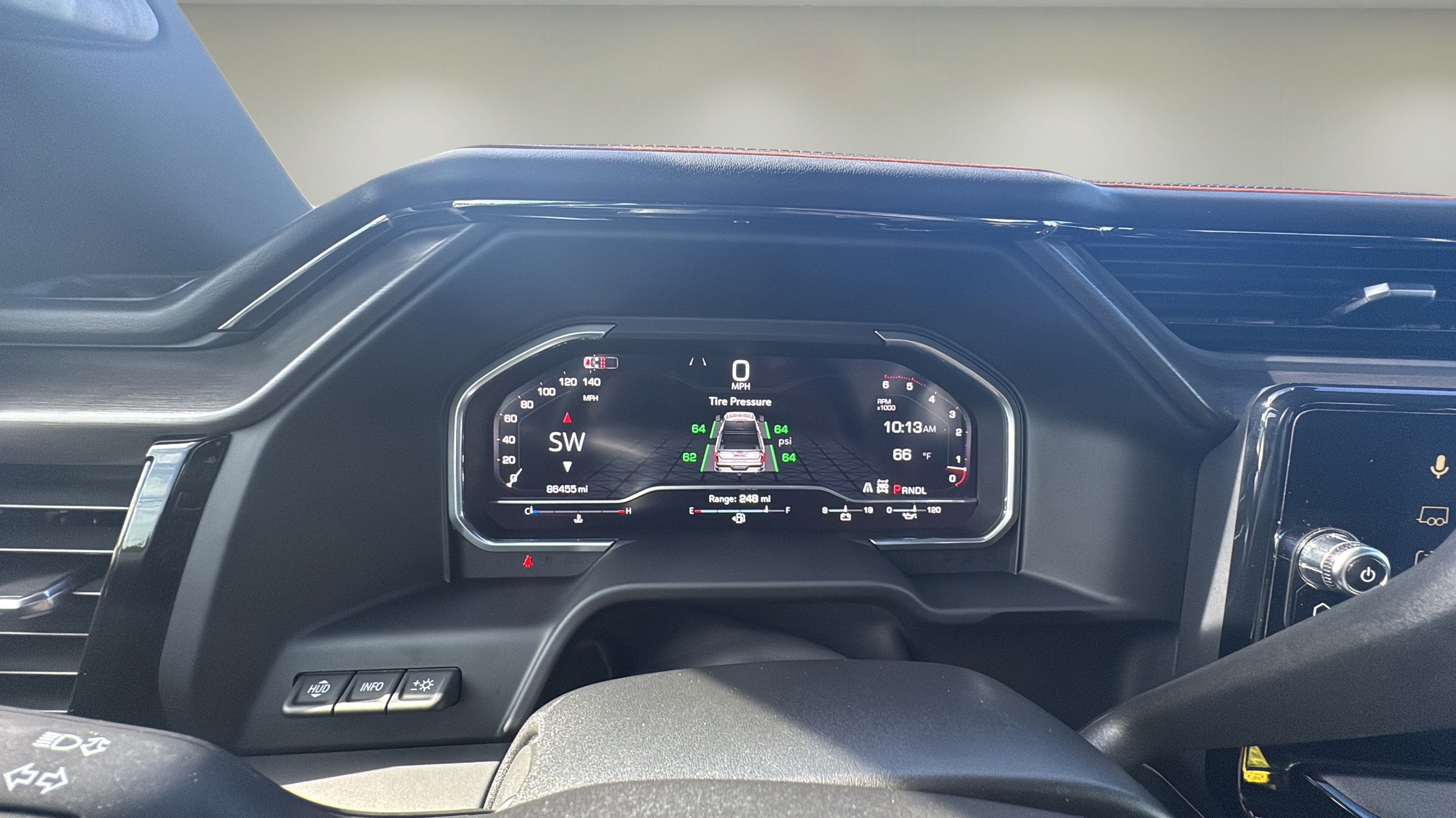 Used 2024 GMC Sierra 2500 AT4 w/ AT4 Premium Plus Package AWD/4WD image 8