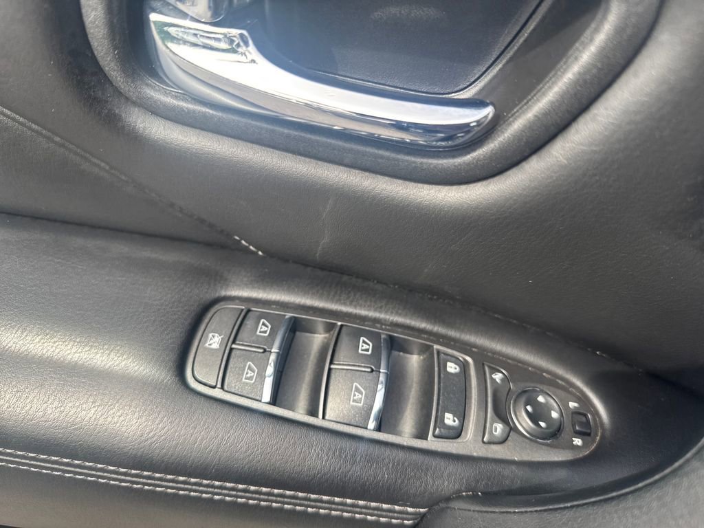 Used 2024 INFINITI QX80 Luxe AWD/4WD image 11