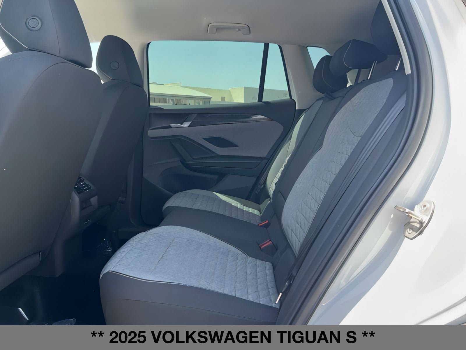 New 2025 Volkswagen Tiguan S AWD/4WD image 10