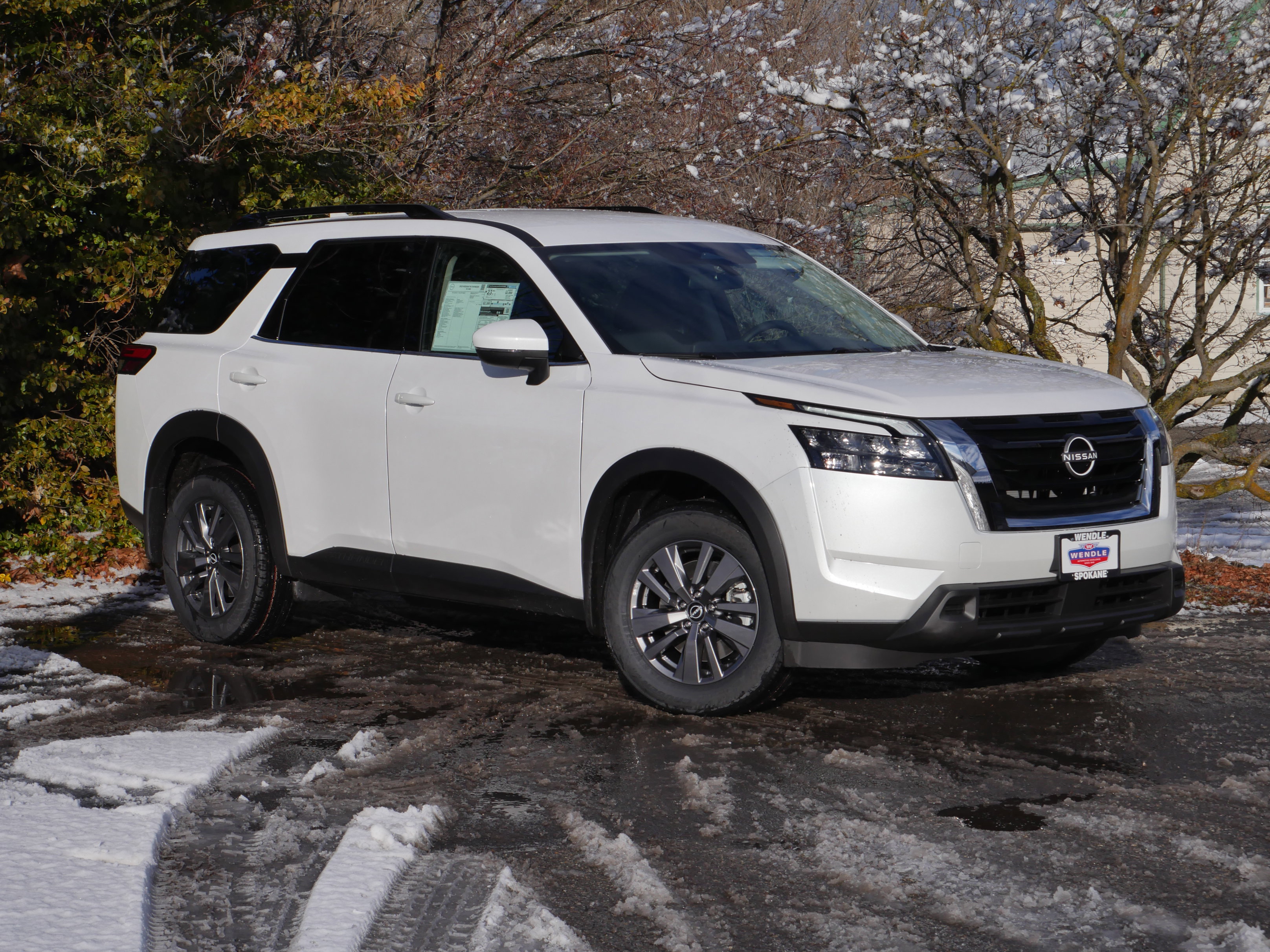 New 2025 Nissan Pathfinder SV image 29
