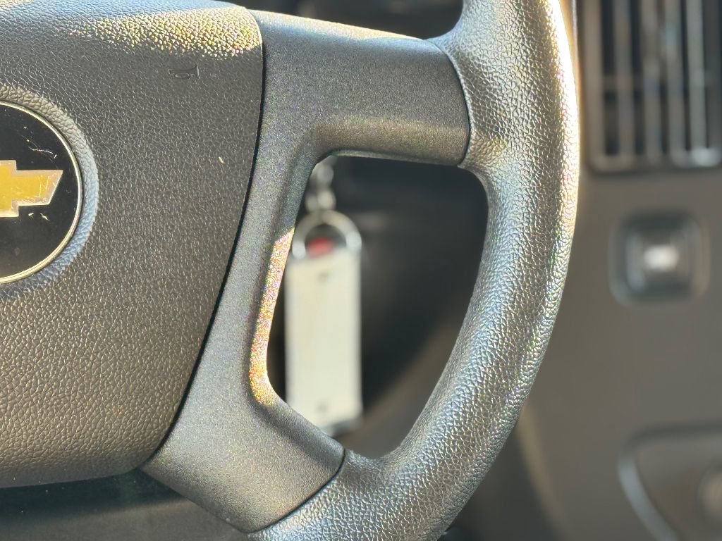 Used 2021 Chevrolet Express 3500 LT w/ LT Preferred Equipment Group image 5