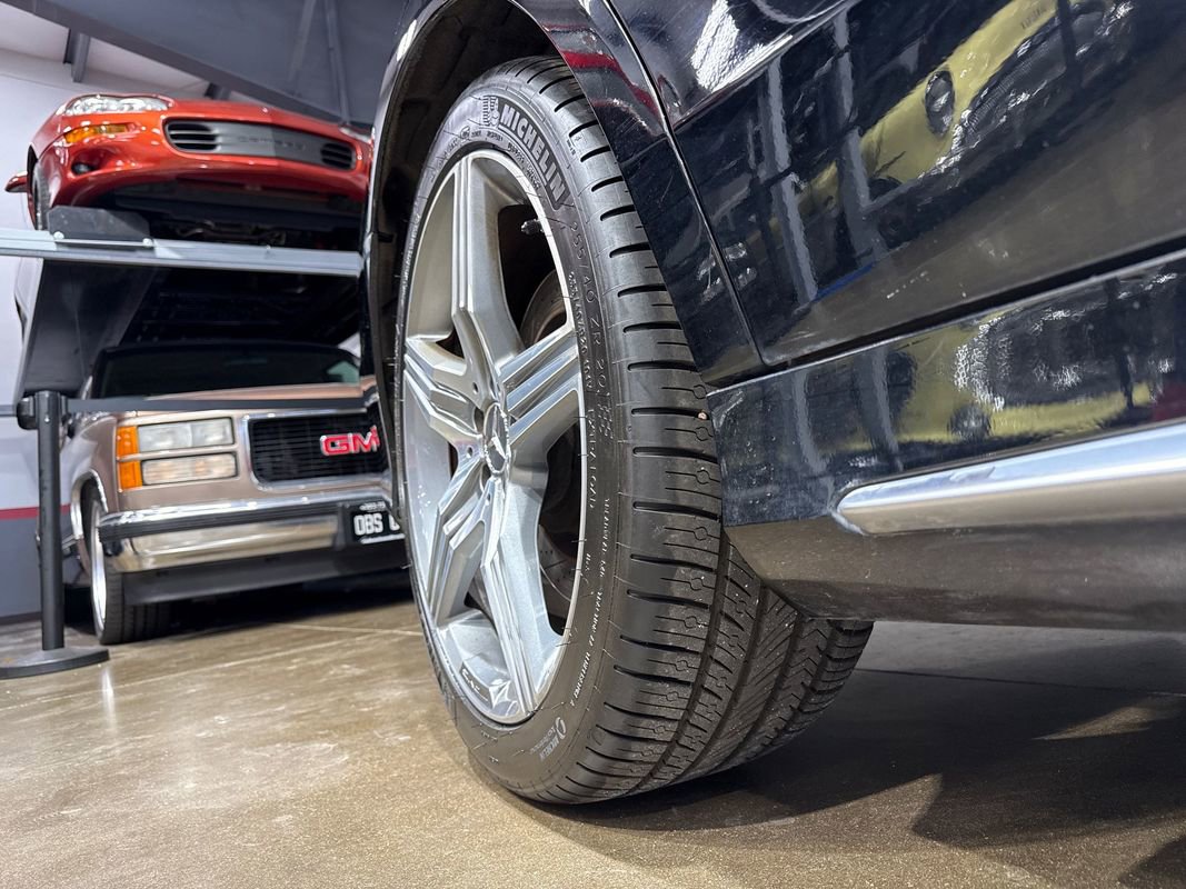 Used 2014 Mercedes-Benz S 63 AMG 4MATIC Sedan image 46