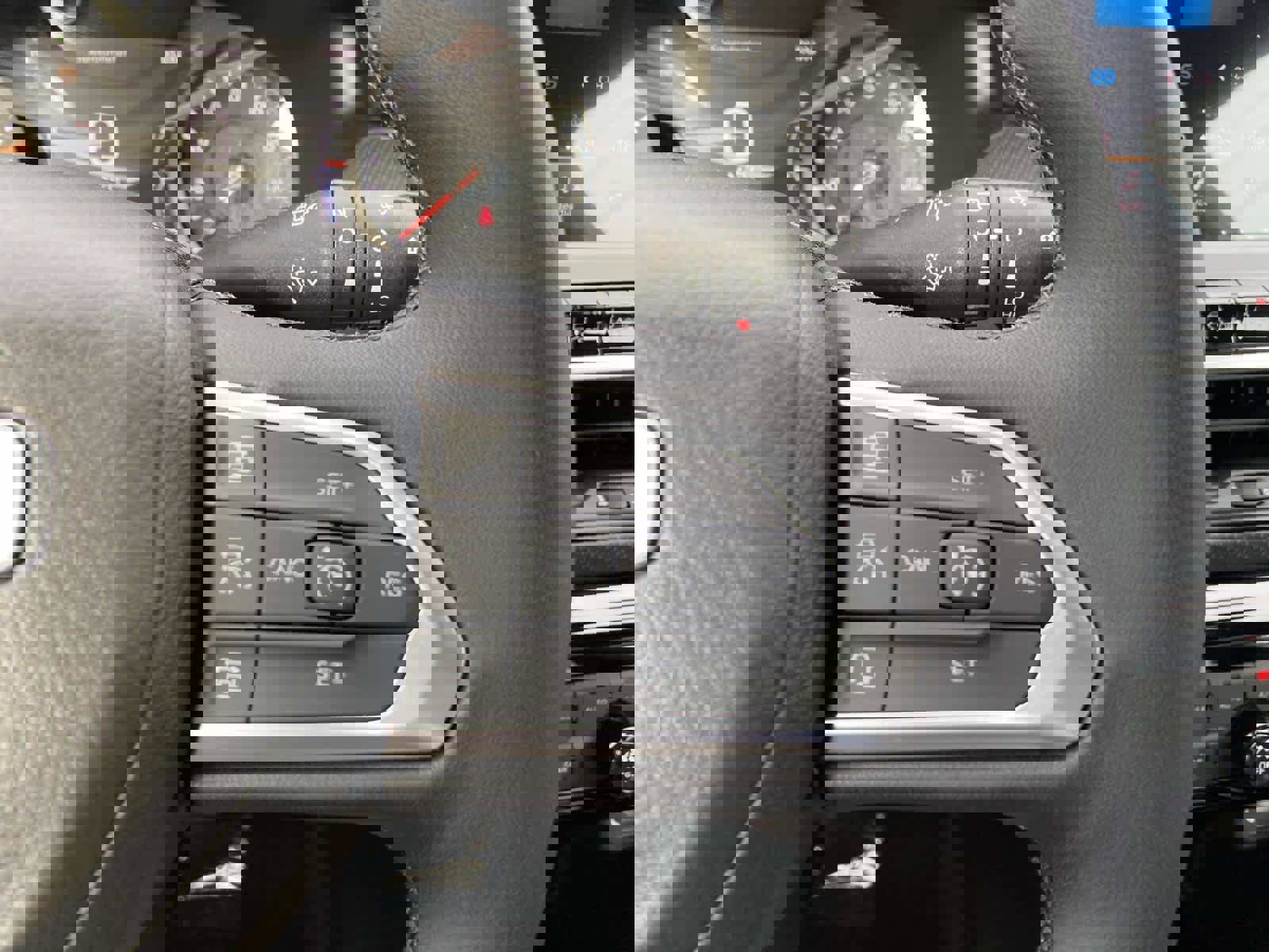 New 2026 Jeep Compass Limited image 12