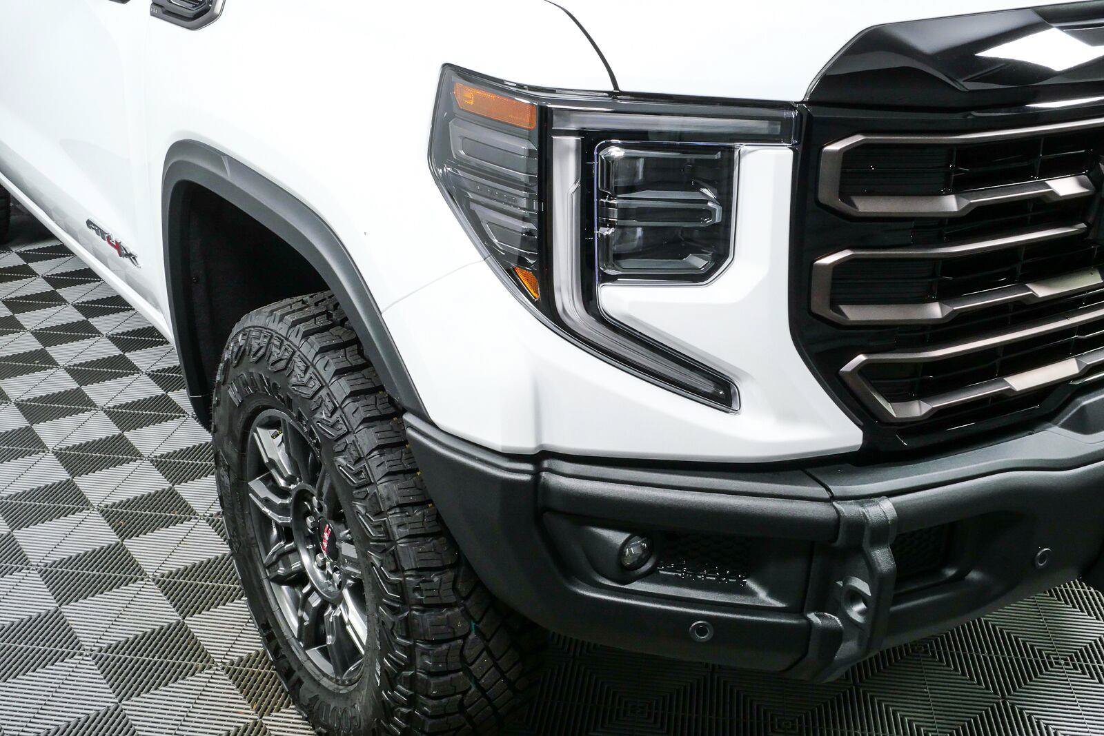 New 2026 GMC Sierra 1500 AT4X AWD/4WD image 36