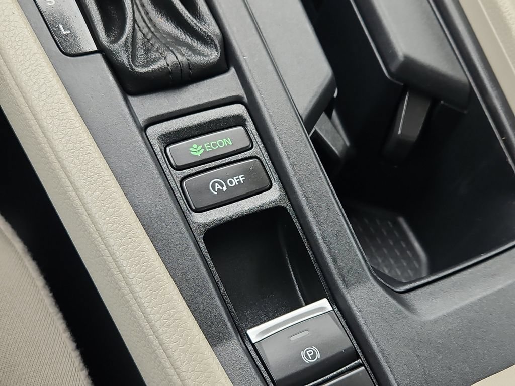 Used 2023 Honda Accord LX image 16