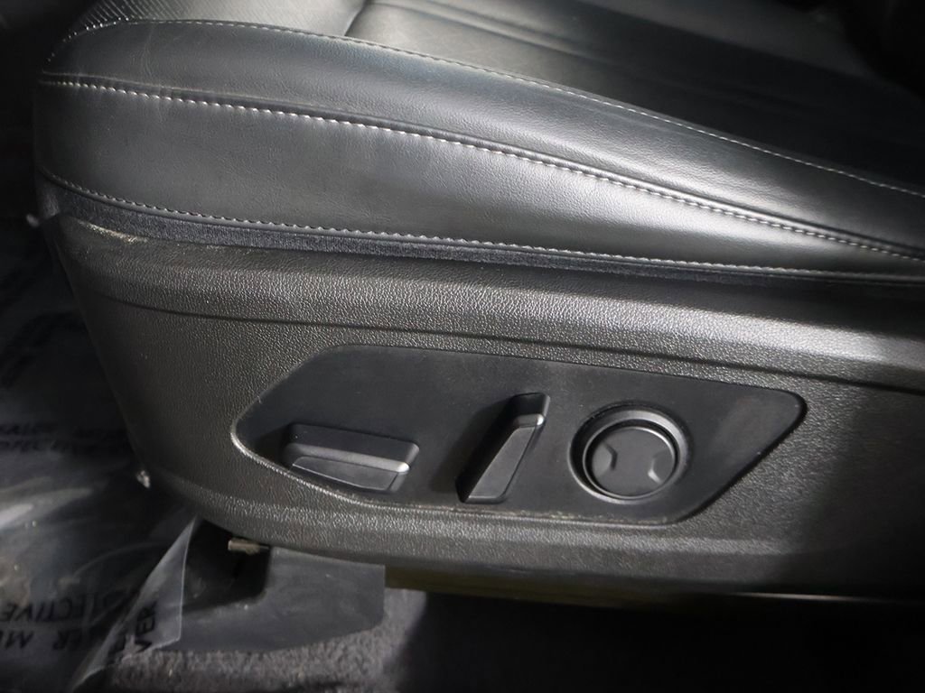 Used 2023 Kia Sorento SX AWD/4WD image 34