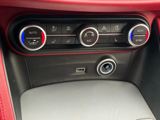 Used 2021 Alfa Romeo Stelvio Ti Sport image 30