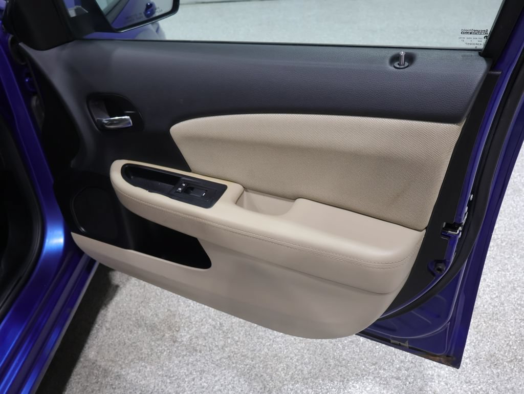 Used 2014 Dodge Avenger SE FWD image 22