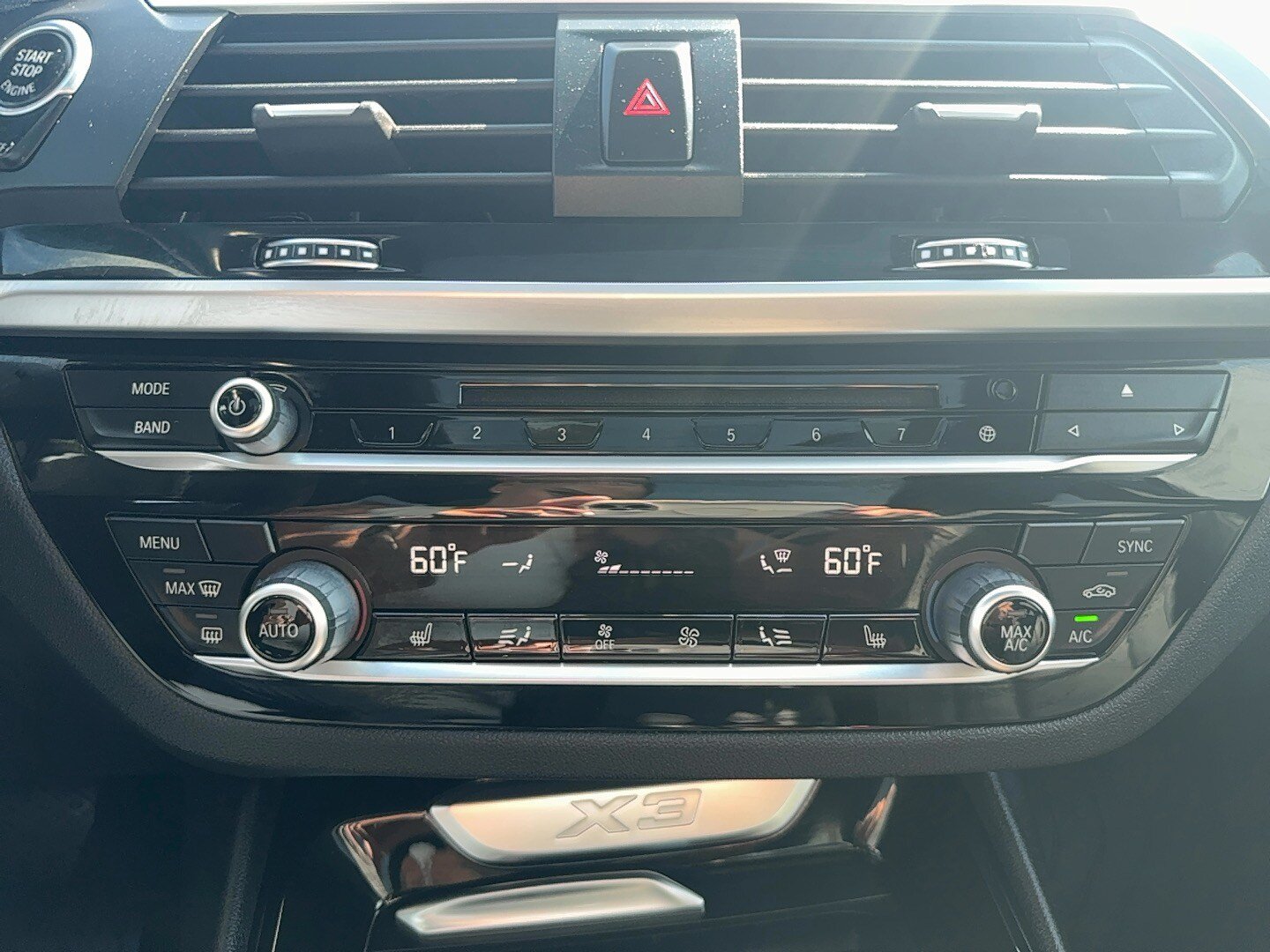 Used 2018 BMW X3 xDrive30i AWD/4WD image 25