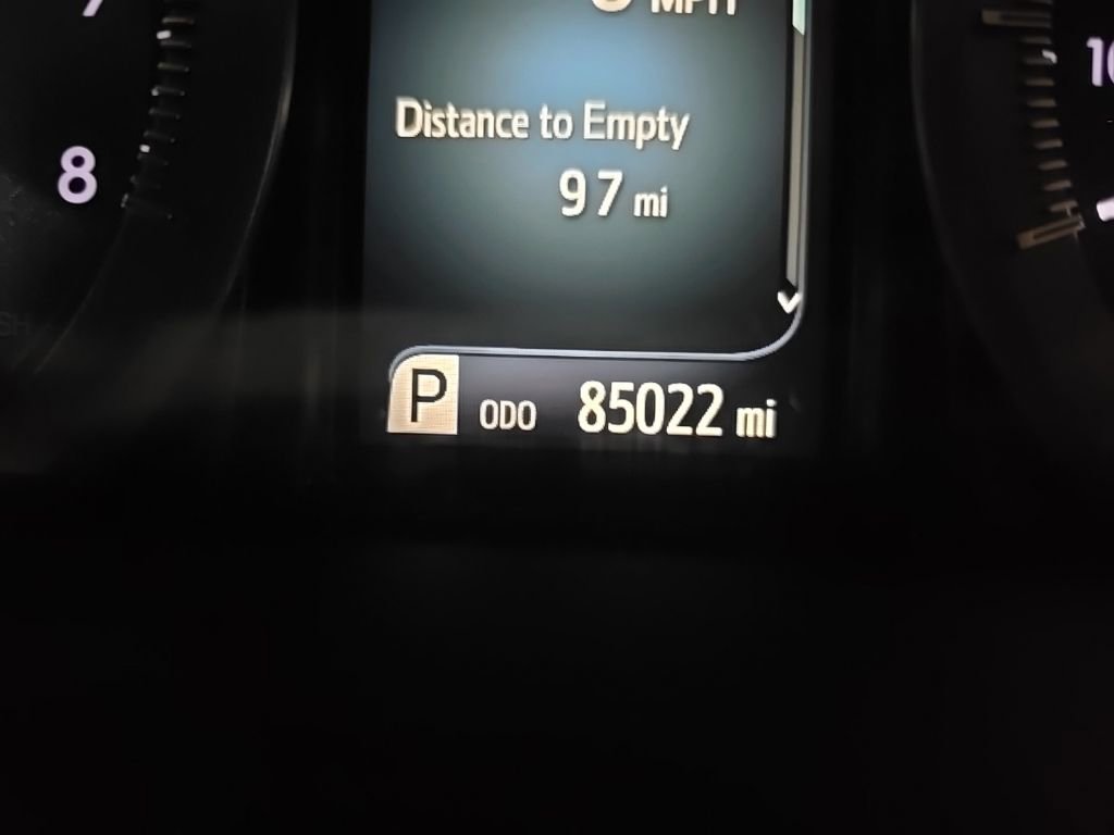 Used 2017 Toyota Sienna XLE w/ XLE Navigation Package image 23