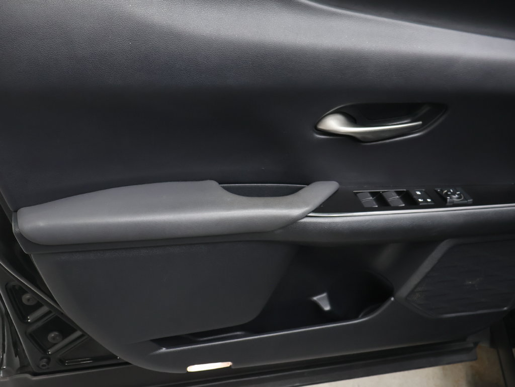 Used 2020 Lexus UX 200 w/ Premium Package FWD image 15