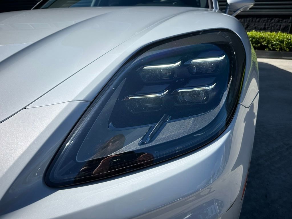 Certified 2026 Porsche Panamera image 13