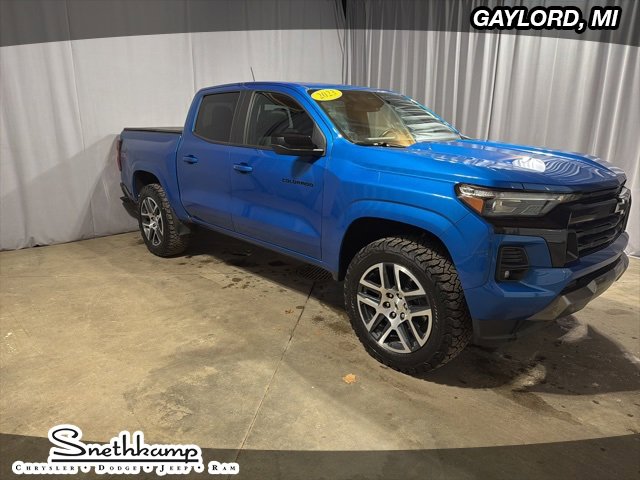 Used 2023 Chevrolet Colorado Z71 w/ Z71 Convenience Package 2