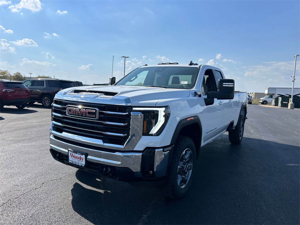 New 2026 GMC Sierra 3500 SLE image 4