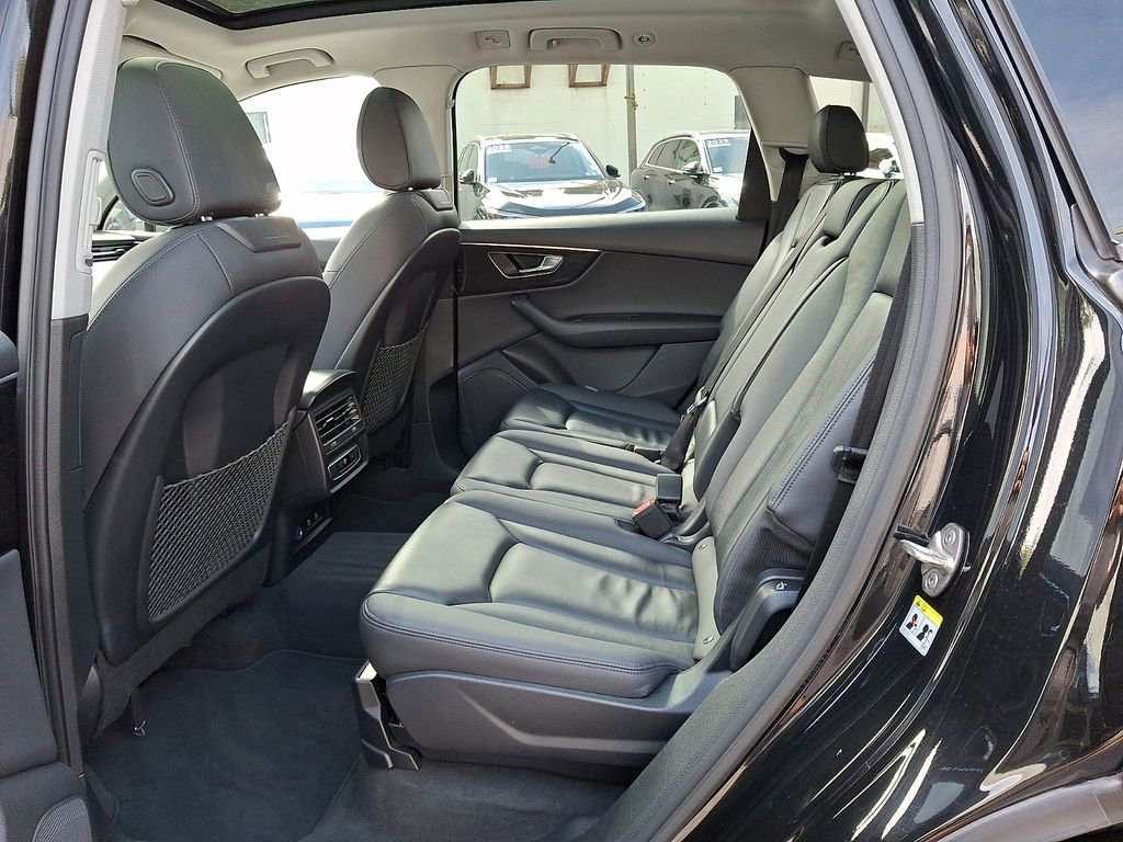 Used 2023 Audi Q7 2.0T Premium AWD/4WD image 10