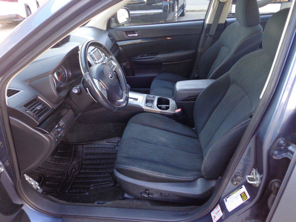 Used 2014 Subaru Legacy 2.5i Sport image 9