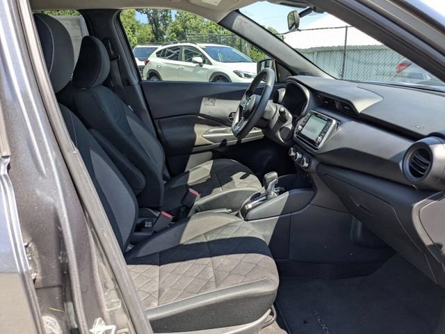 Used 2020 Nissan Kicks S FWD image 34