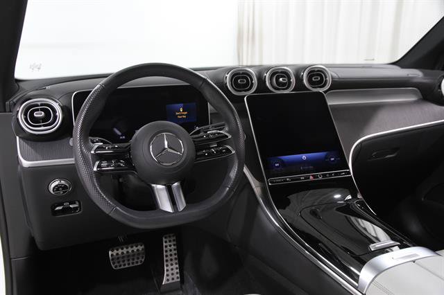 Used 2025 Mercedes-Benz GLC 300 4MATIC image 6