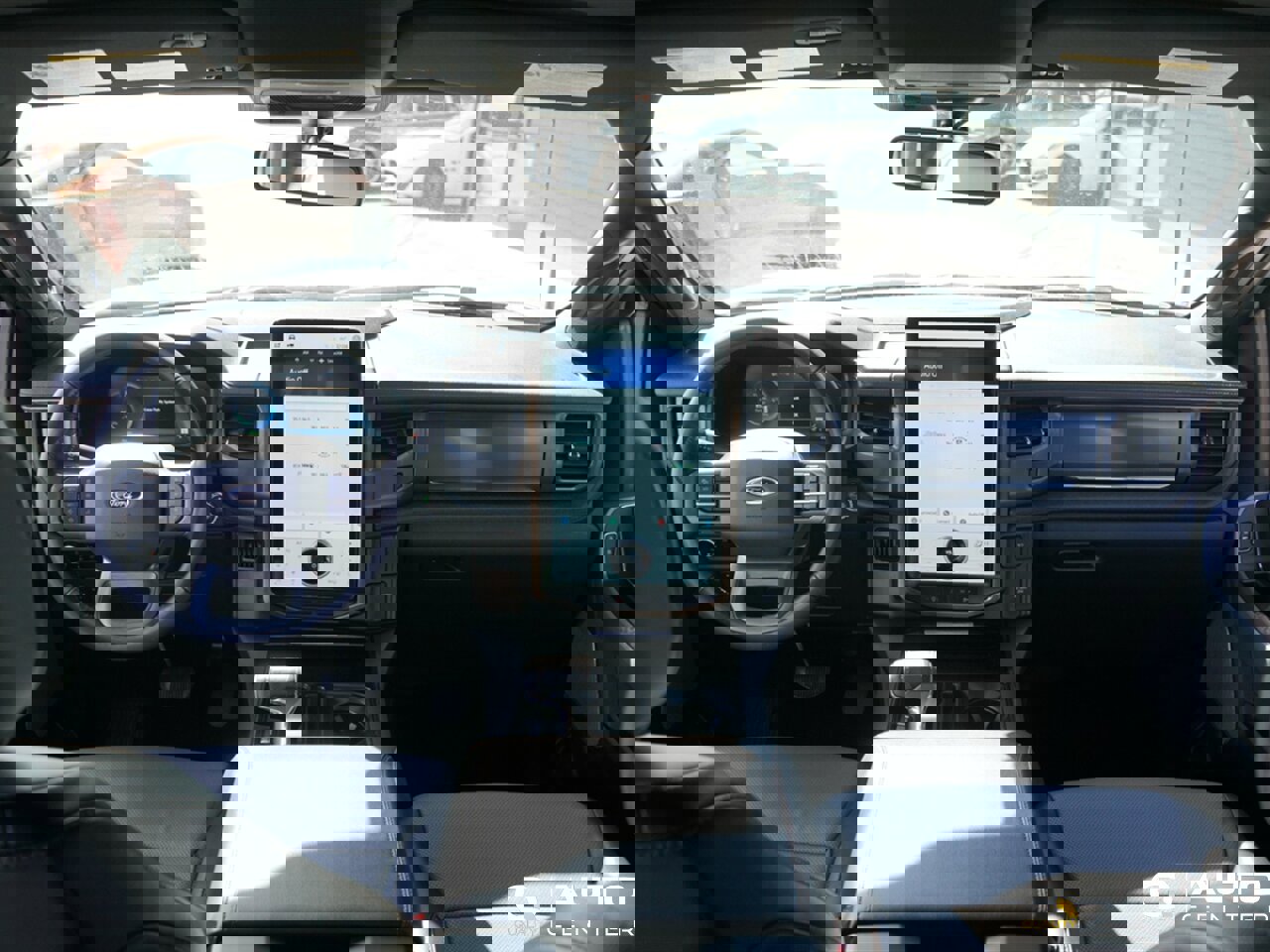 Used 2023 Ford F150 Lightning Lariat image 17