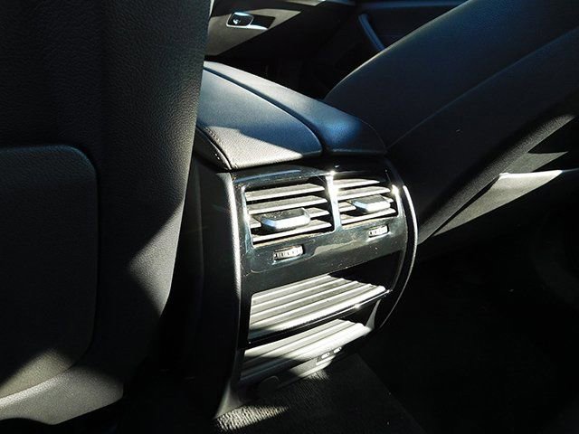 Used 2021 BMW 530i xDrive w/ Convenience Package image 14