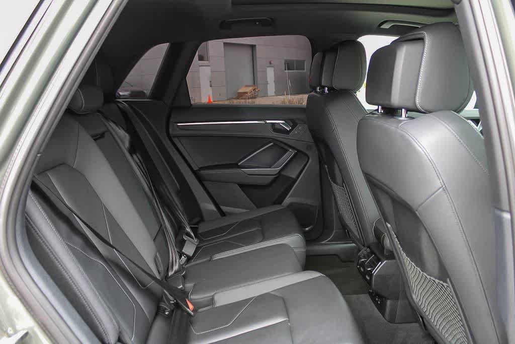 Used 2023 Audi Q3 2.0T Premium Plus w/ Premium Plus Package AWD/4WD image 14