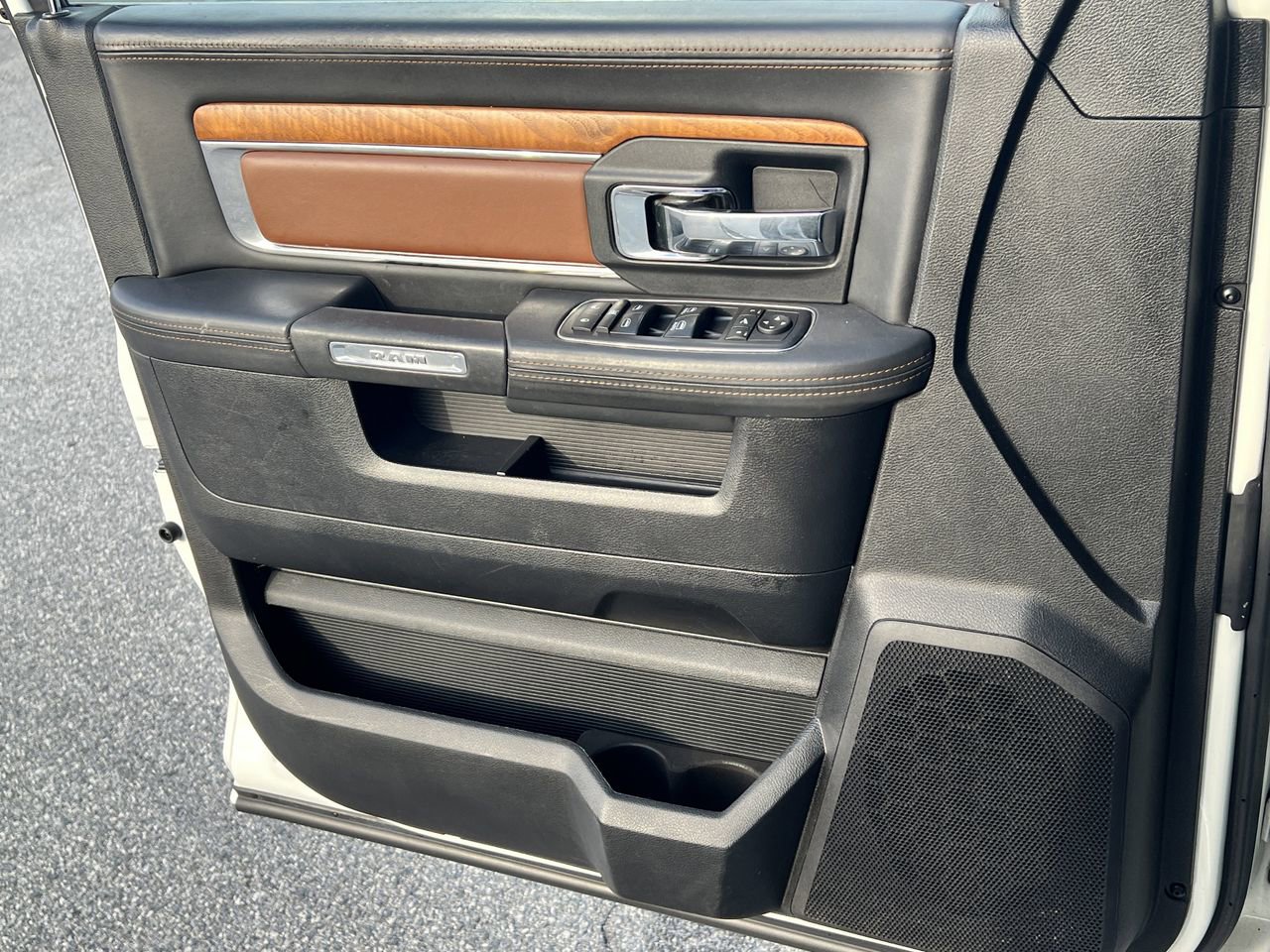 Used 2017 RAM 2500 Longhorn w/ Convenience Group image 23