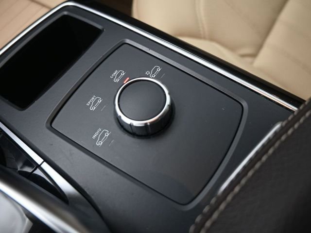 Used 2016 Mercedes-Benz GLE 350 image 3