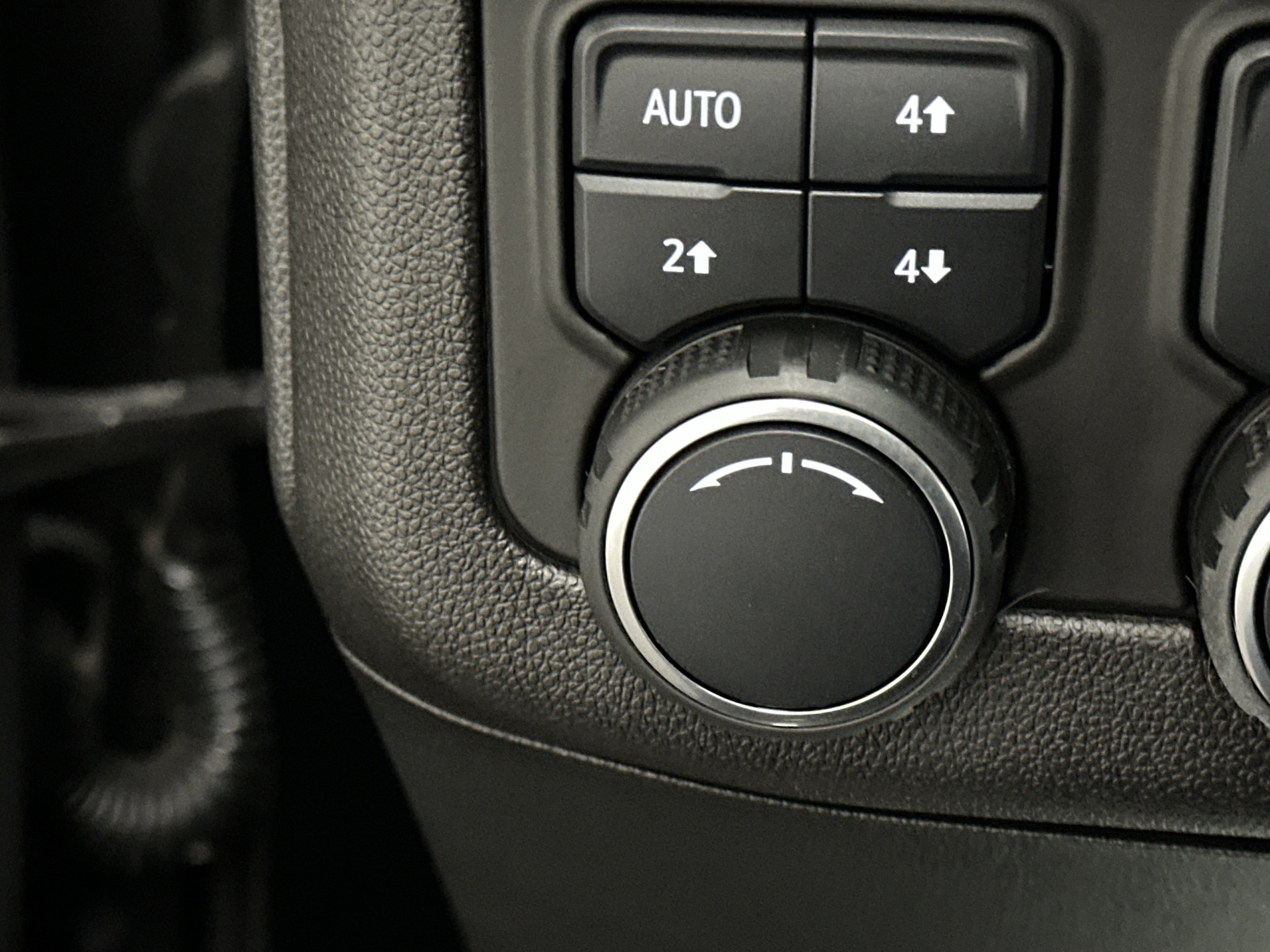 Used 2021 Chevrolet Tahoe Premier w/ Premium Package image 44