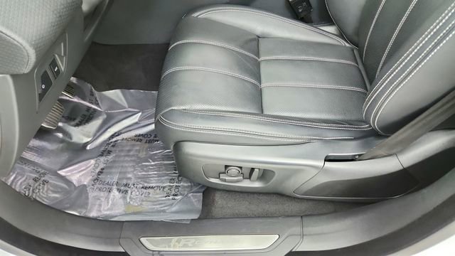 Used 2021 Land Rover Range Rover Velar R-Dynamic S image 35