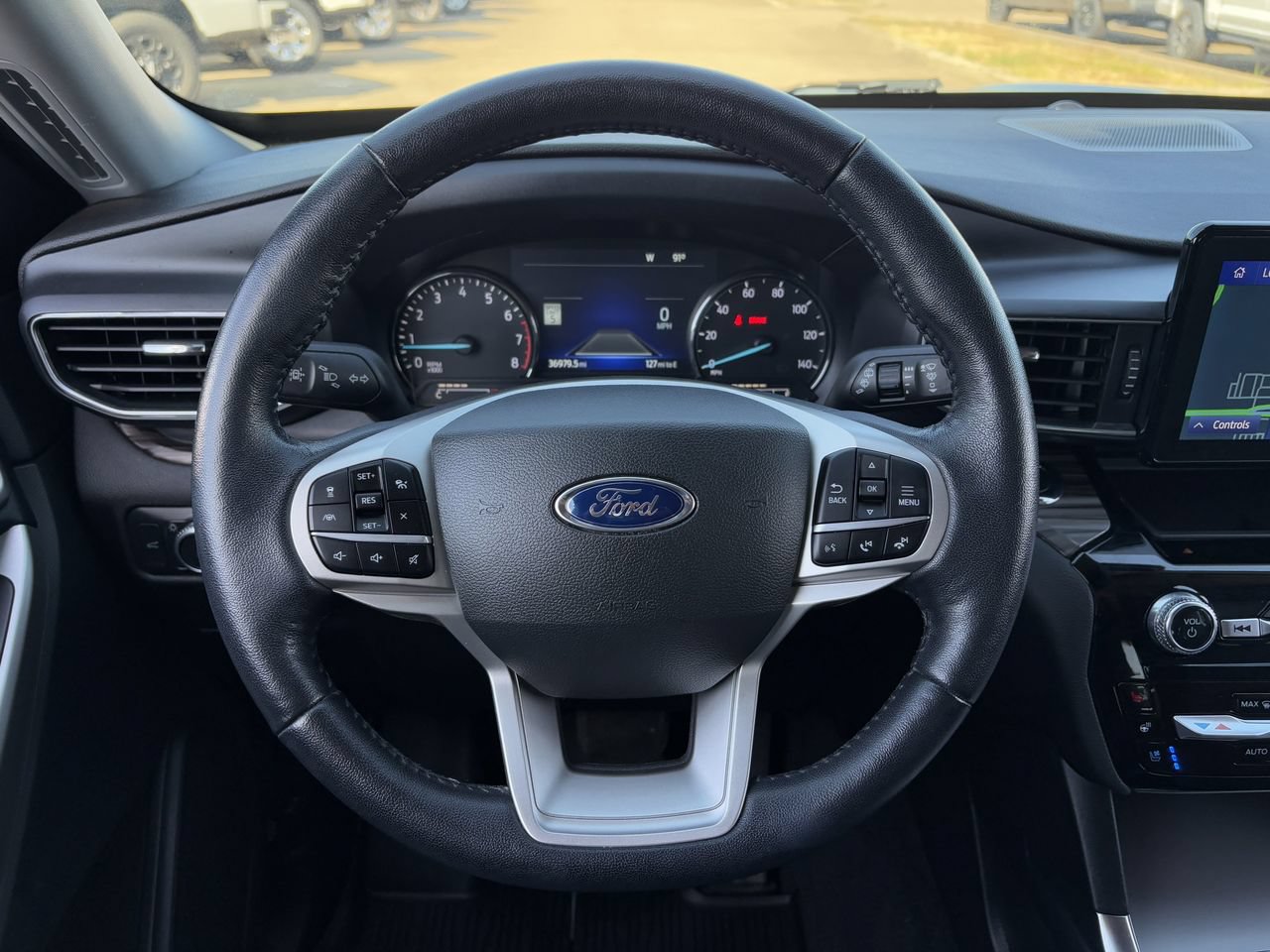 Certified 2022 Ford Explorer Limited w/ Equipment Group 301A RWD image 14
