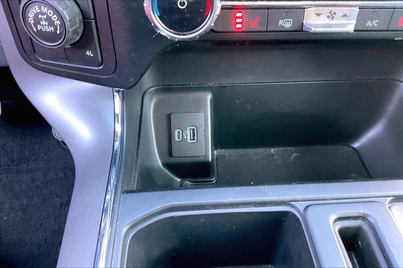 Used 2022 Ford F150 XLT w/ Equipment Group 302A High image 17