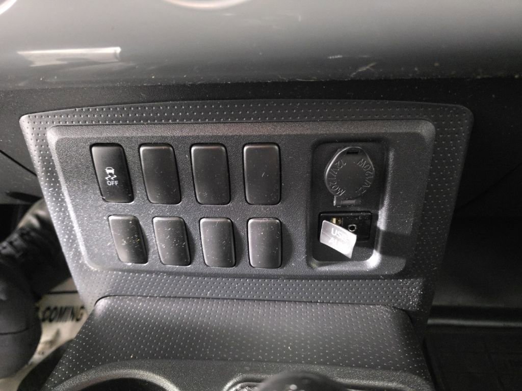 Used 2014 Toyota FJ Cruiser 4WD w/ Convenience Package image 23
