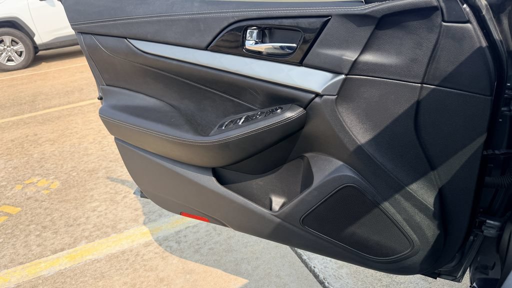 Used 2020 Nissan Maxima 3.5 SL w/ Floor Mat Group FWD image 28
