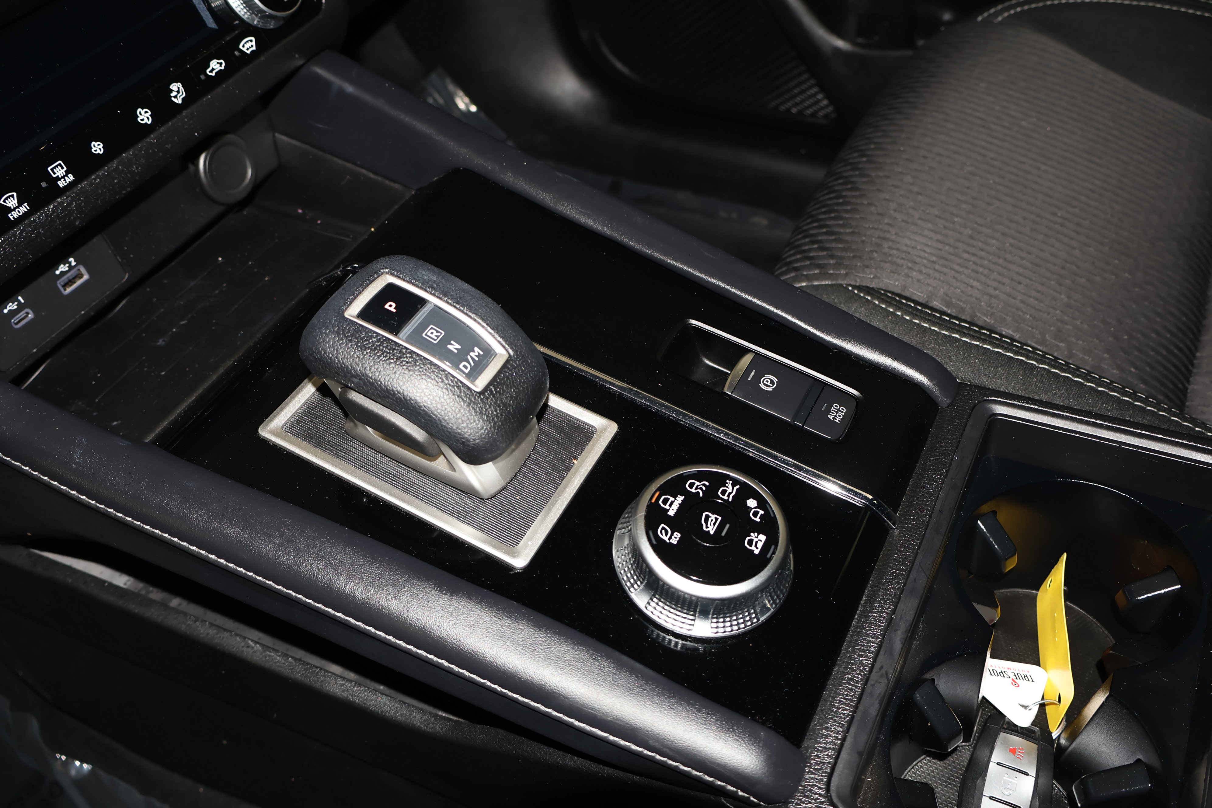 Used 2023 Mitsubishi Outlander ES AWD/4WD image 28