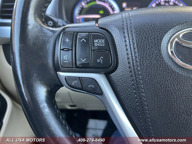 Used 2017 Toyota Highlander Limited image 21