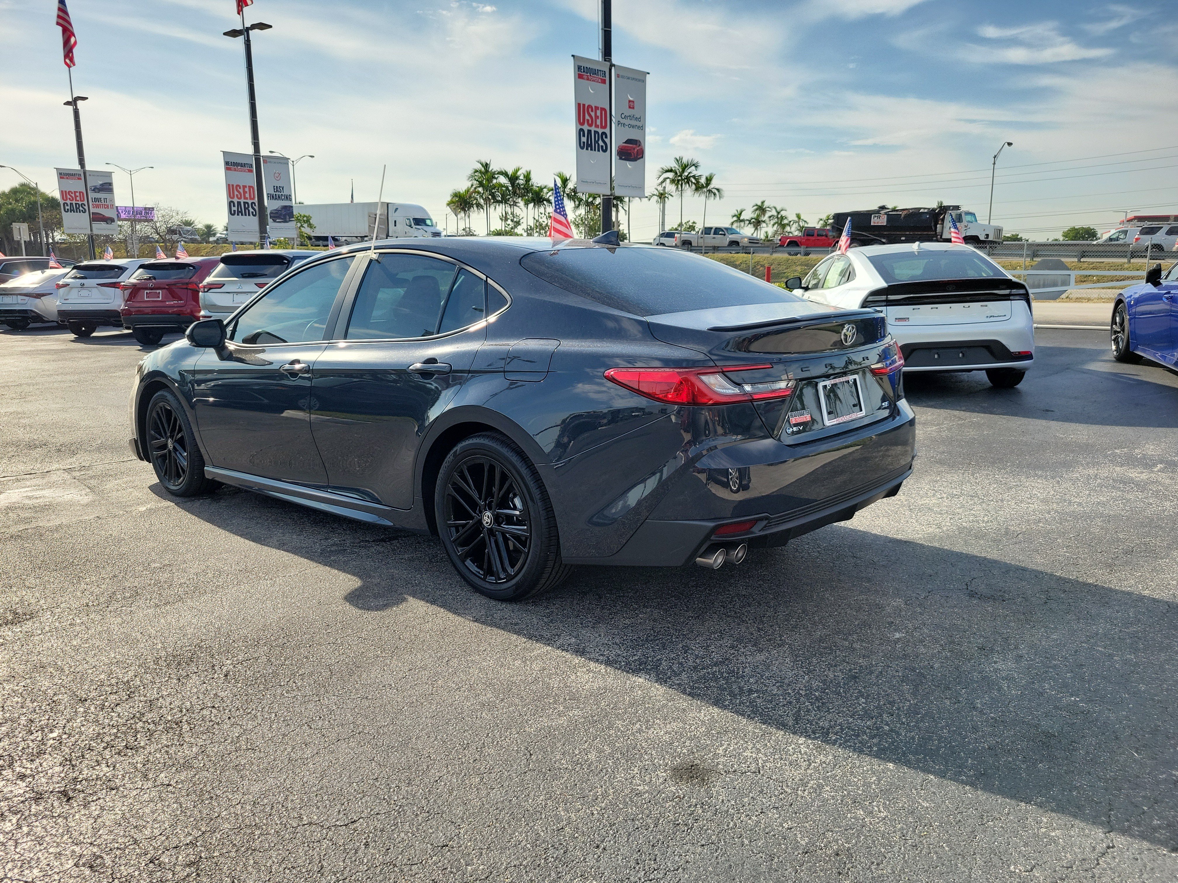Used 2026 Toyota Camry SE FWD image 9