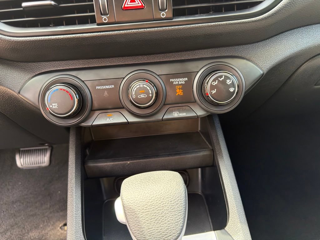 Certified 2022 Kia Forte LXS FWD image 21