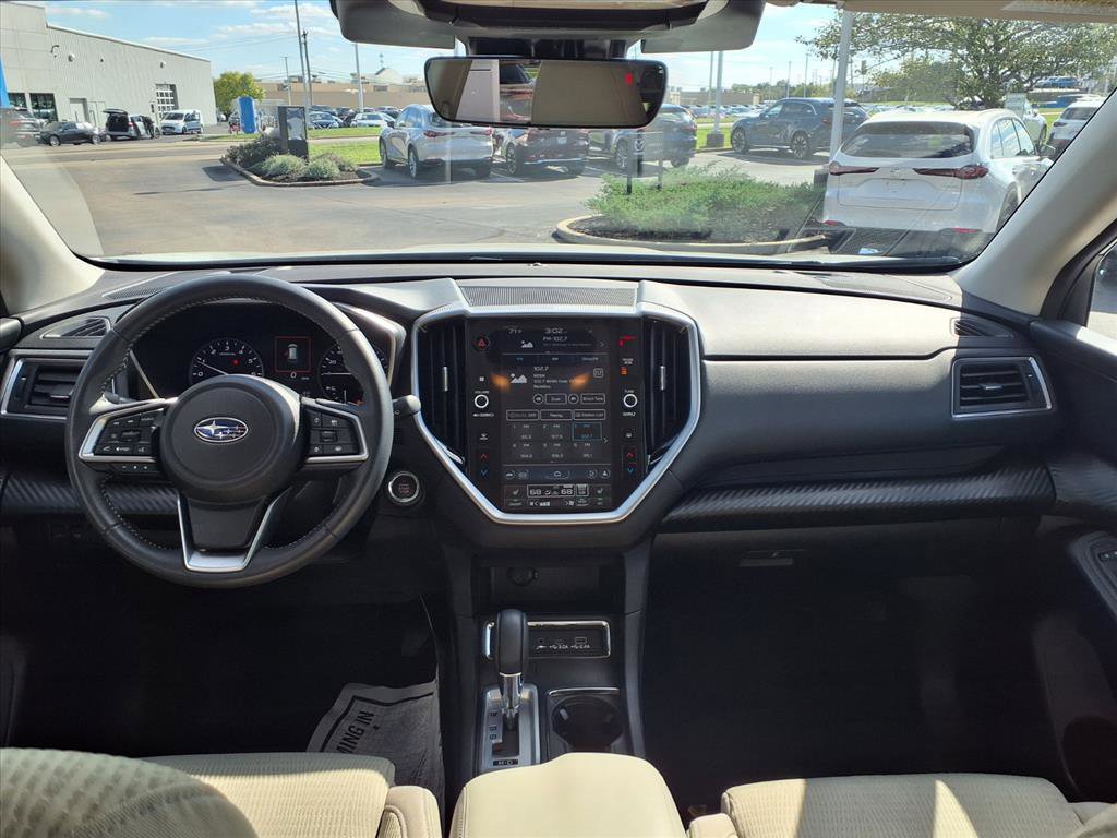 Used 2024 Subaru Ascent Premium w/ Convenience Package image 9