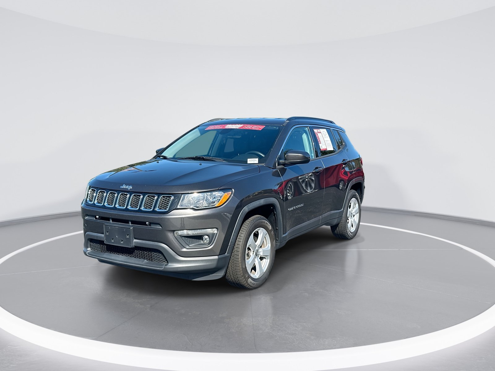 Used 2019 Jeep Compass Latitude w/ Cold Weather Group AWD/4WD image 5