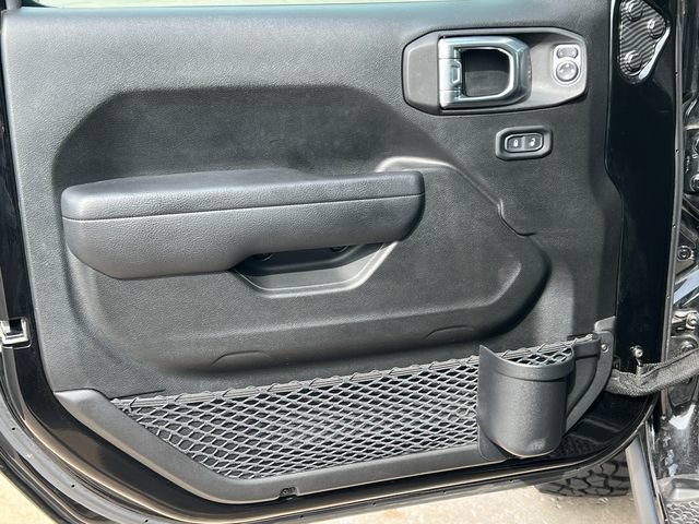 Used 2023 Jeep Gladiator Sport AWD/4WD image 16