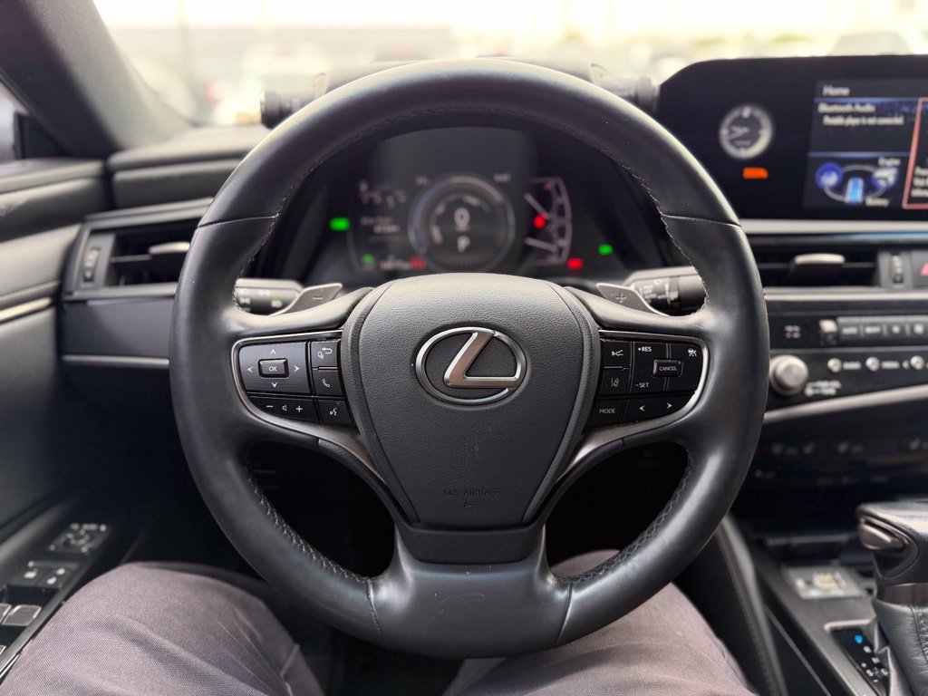 Used 2022 Lexus ES 300h w/ Premium Package FWD image 6