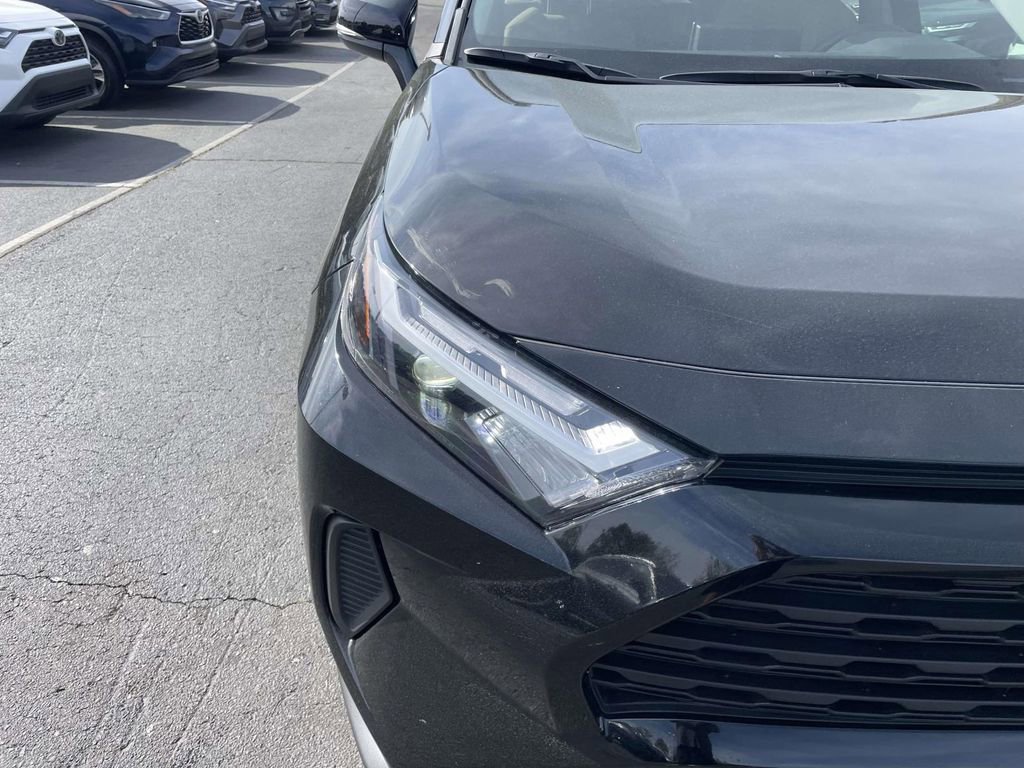Used 2025 Toyota RAV4 XLE w/ Convenience Package image 17